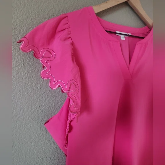 Chico's Dress Size 3 Pink Embroidered Flutter Sleeve Knee Length Sheath - Picture 3 of 10